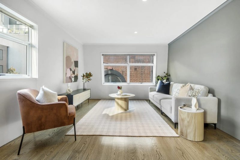 Paris-End Chic: Designer Residence with Rare On-Site Parking