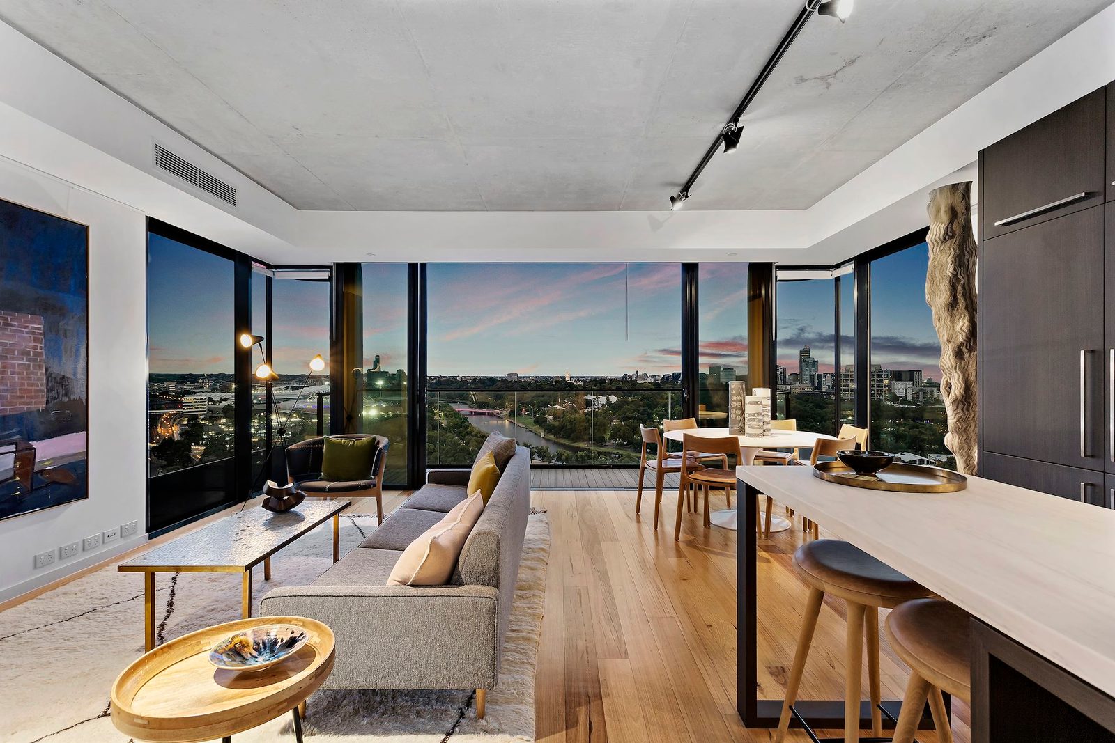 1701/82 Flinders Street, Melbourne VIC 3000