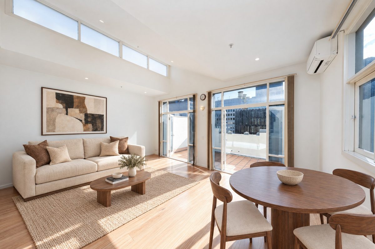 902/260 Little Collins Street